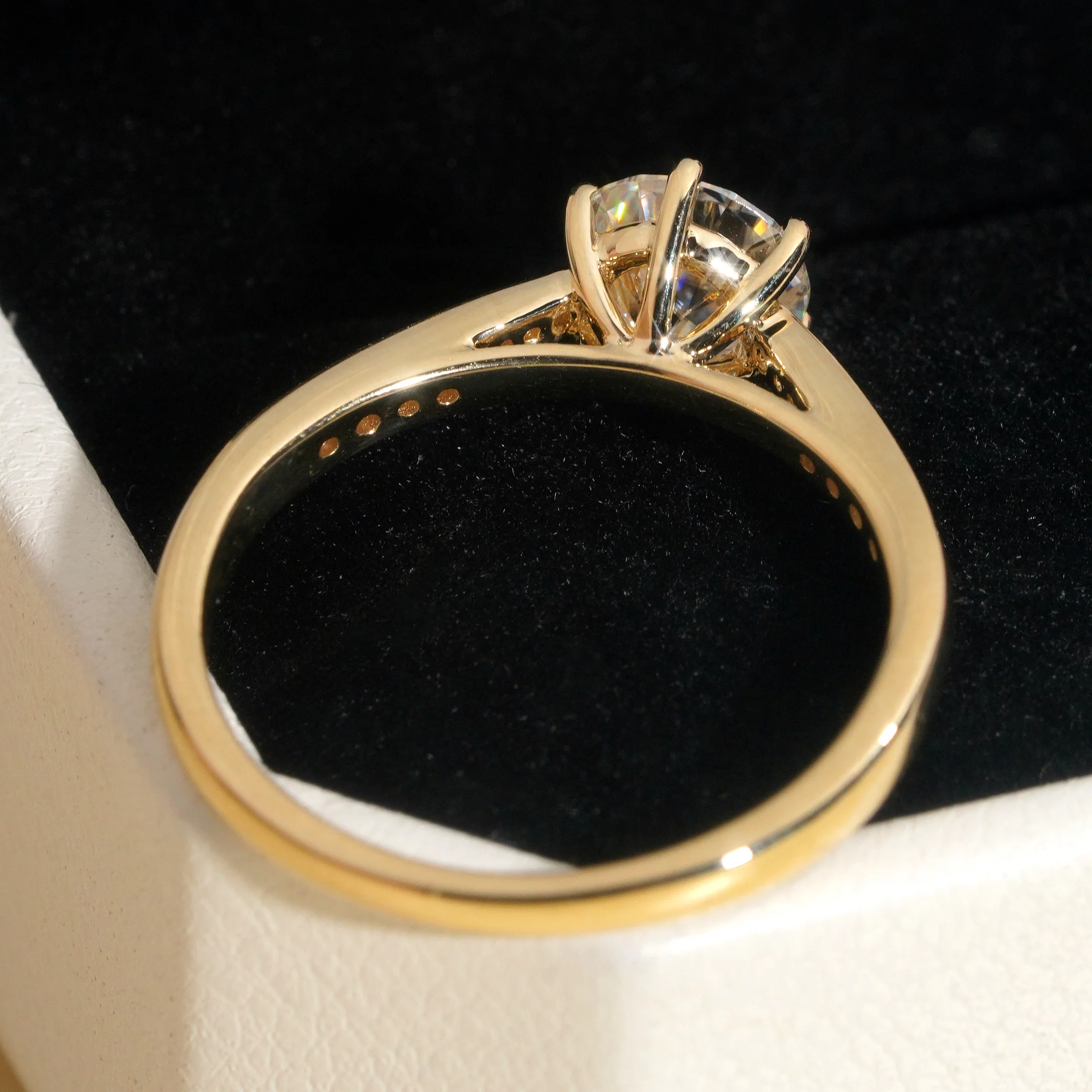 10K Solid Gold 1CT Moissanite Infinity Engagement Ring - Image 6