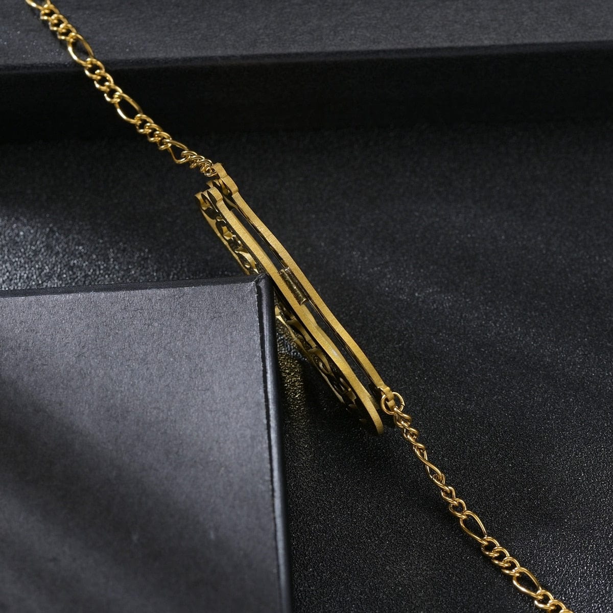 2D Custom Gothic Name Chain - Image 2