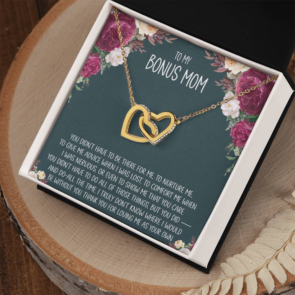 Bonus Mom Message Card Interlocking Heart Necklace - Image 3