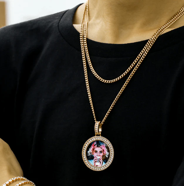Custom Round Diamond Photo Pendant + FREE Name engraving - Image 2