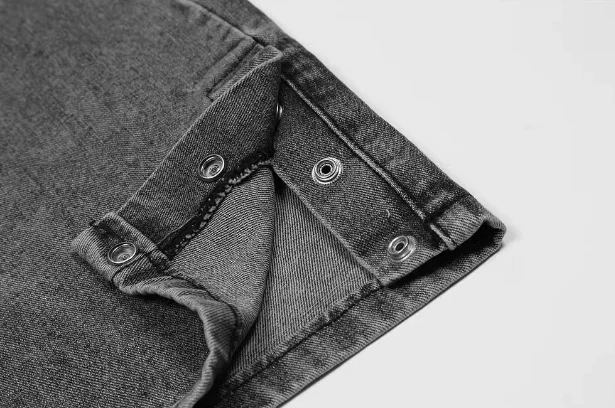 Embroidered Baggy Jeans - Image 9