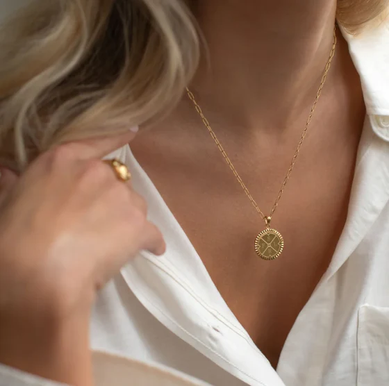 Engravable Compass Necklace - Image 3