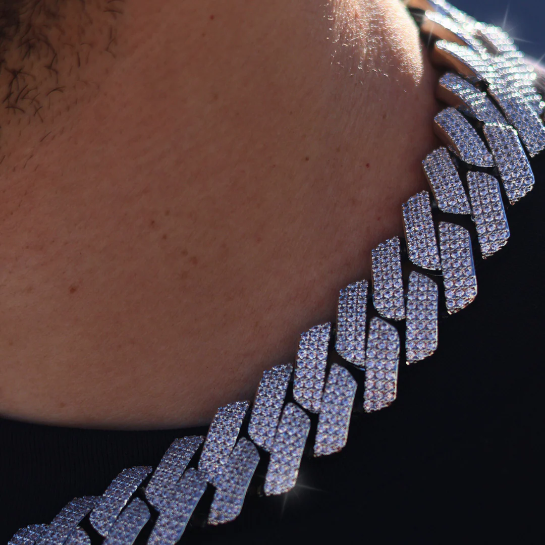 Iced Prong Cuban Chain (Silver) - 20mm - Image 4