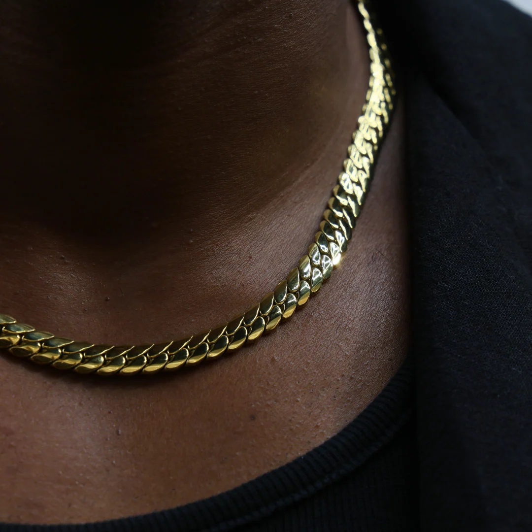 Miami Cuban Link Chain (Gold) - 8mm - Image 4