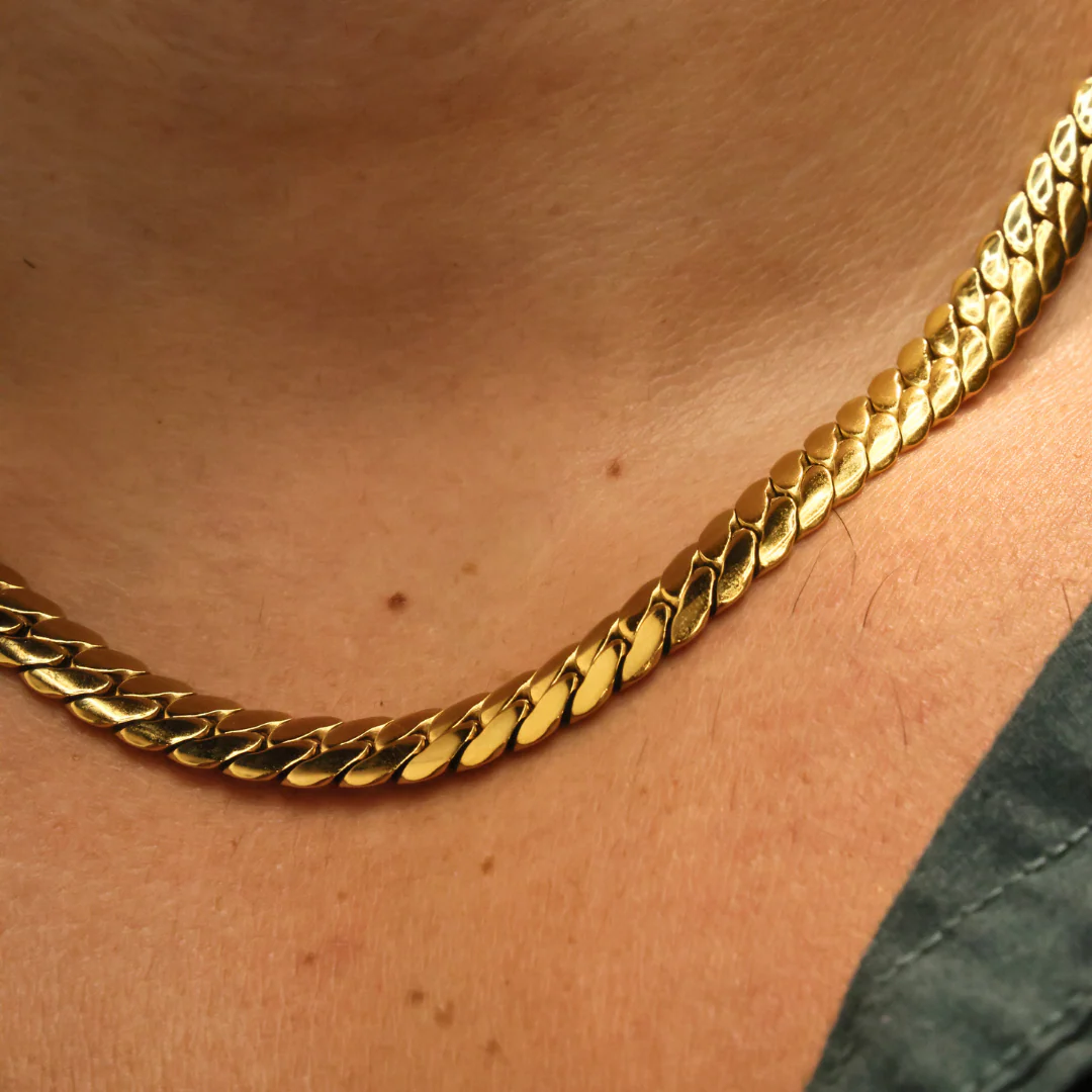 Miami Cuban Link Chain (Gold) - 8mm - Image 6