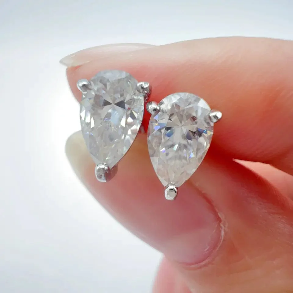 Oval Cut 925 Sterling Silver Moissanite Earrings - Image 3