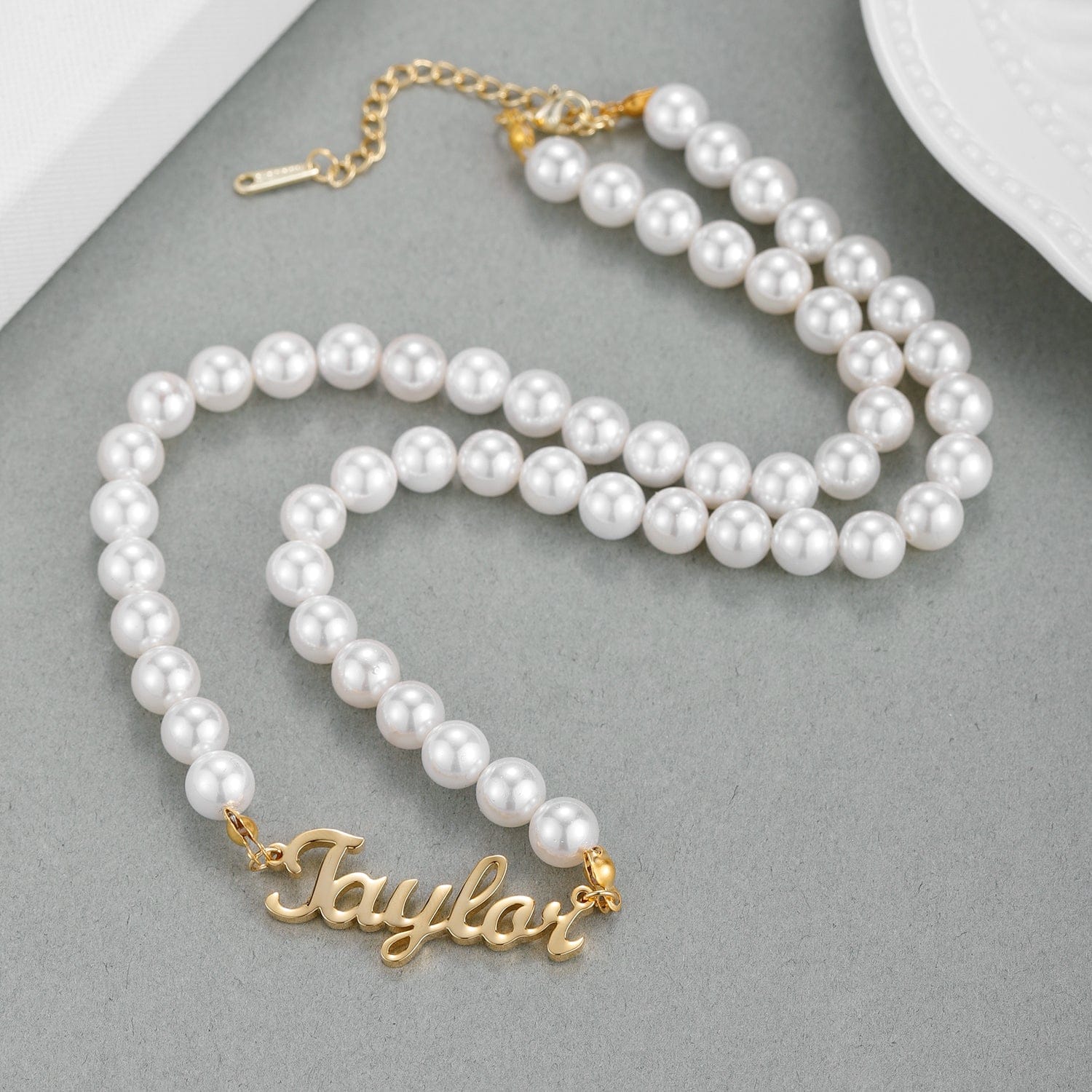 VVS Jewelry Pearl Custom Cursive Name Chain - Image 4