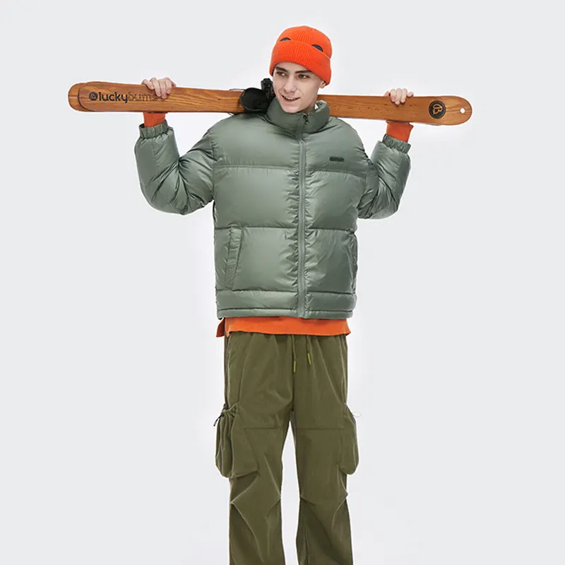VVS Classic Puffer Jacket - Image 12