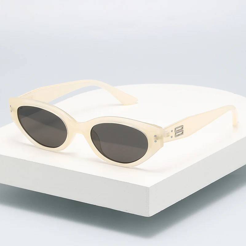 Row Gentle Cat Eye Sunglasses - Image 3
