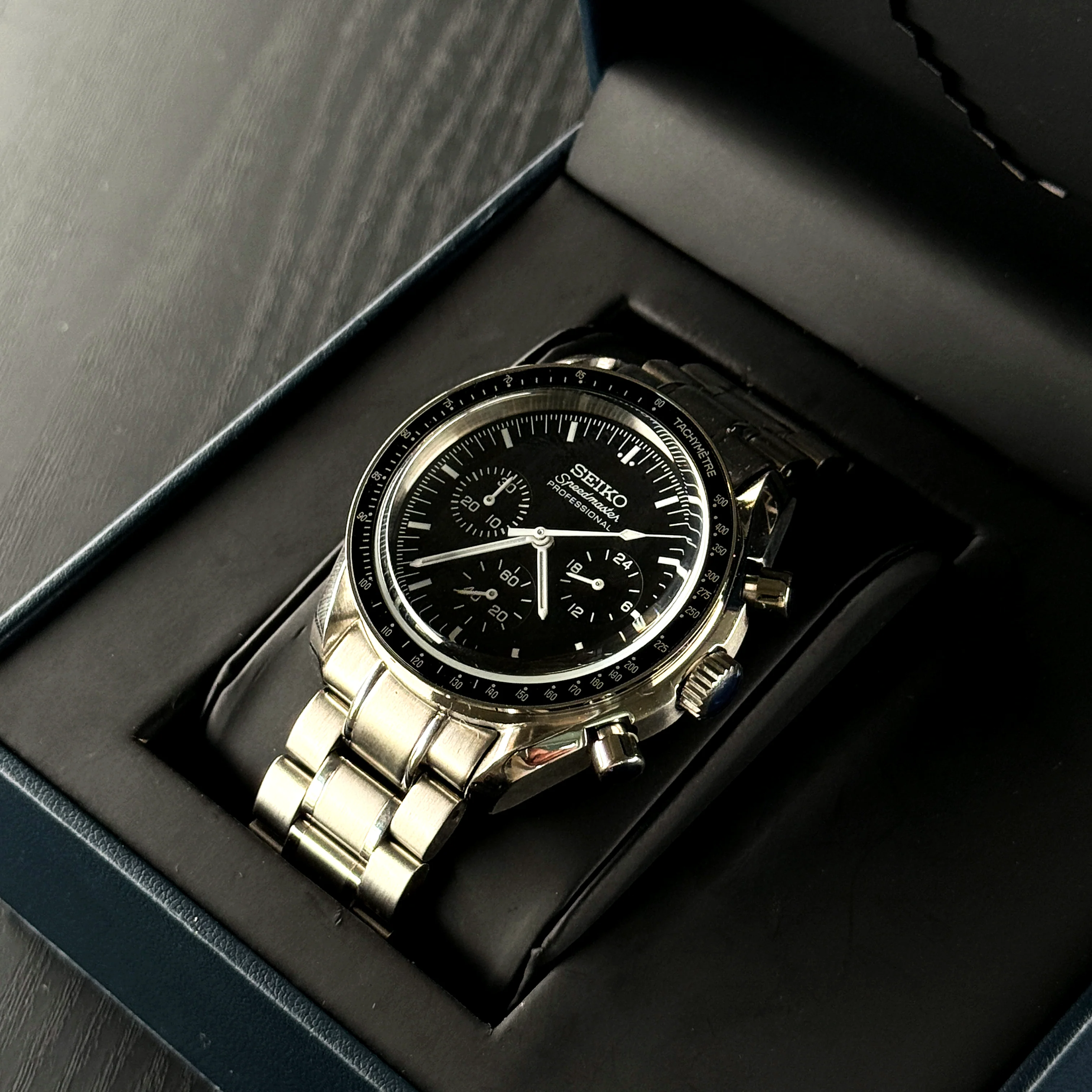 Seiko Mod Speedmaster Moonwatch | Black - Image 3