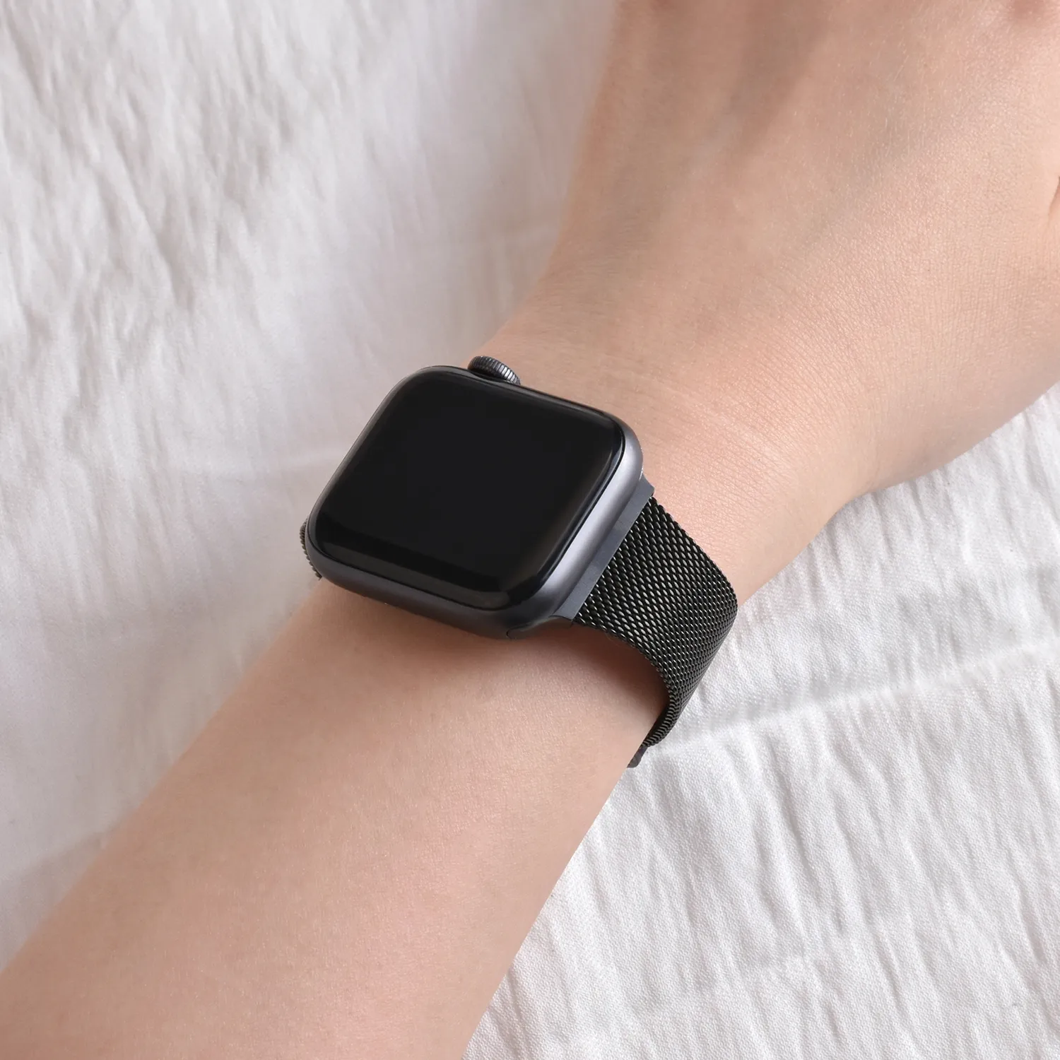 Slim Fit Metal Apple Watch Band - Image 16