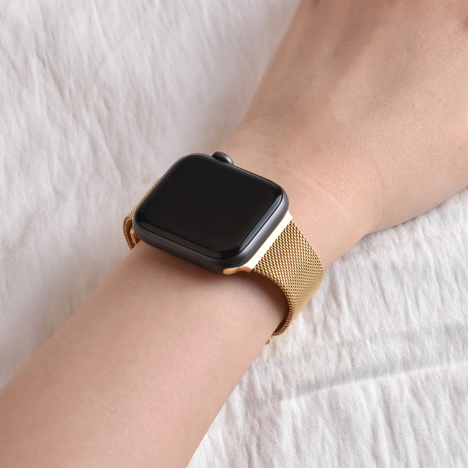Slim Fit Metal Apple Watch Band - Image 18