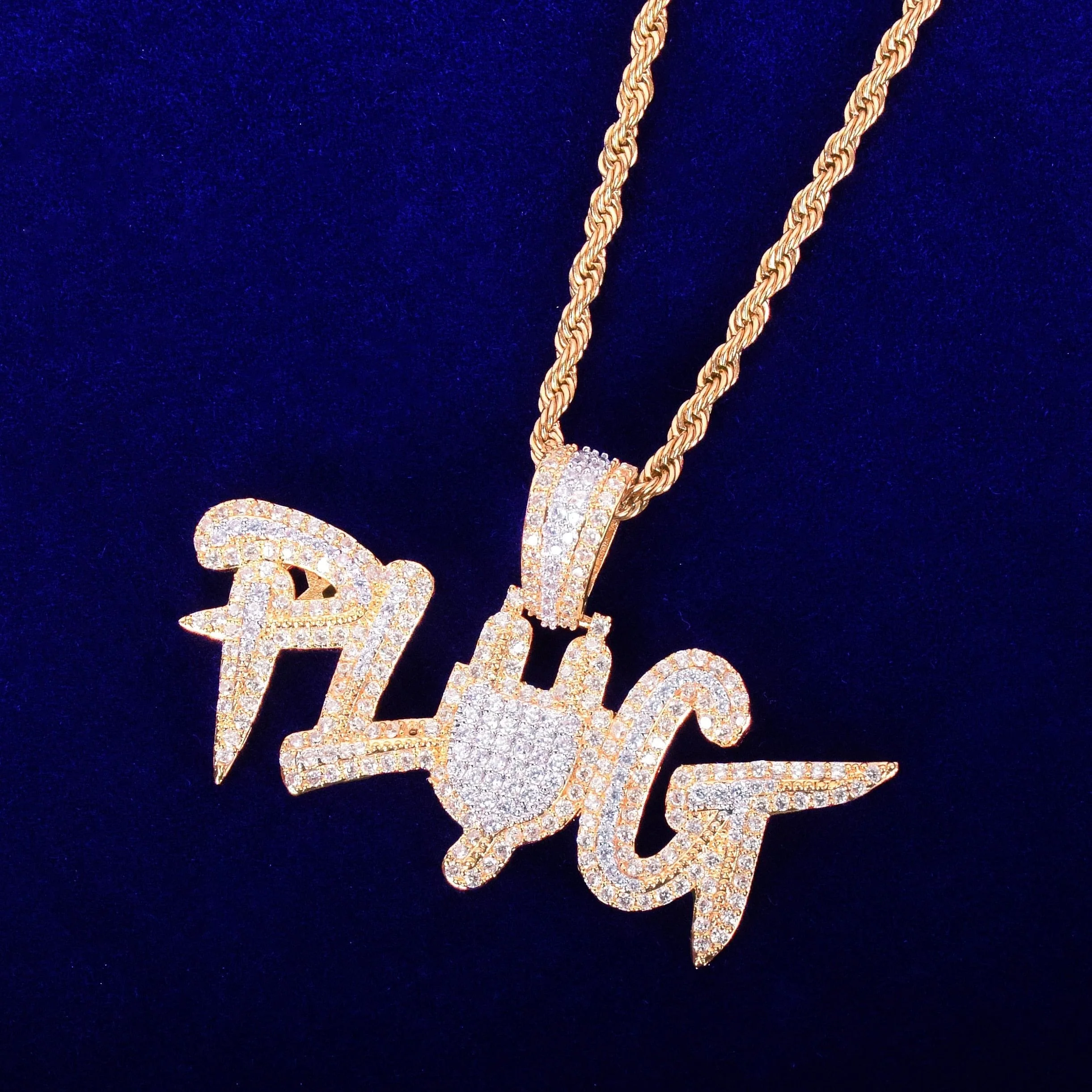 The Plug Two-tone Pendant Chain - Image 5