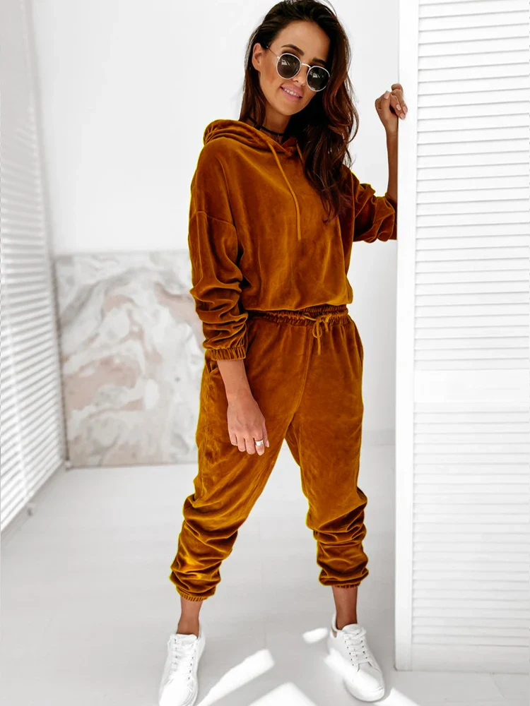 VVS Velvet Two Piece Set - Image 16