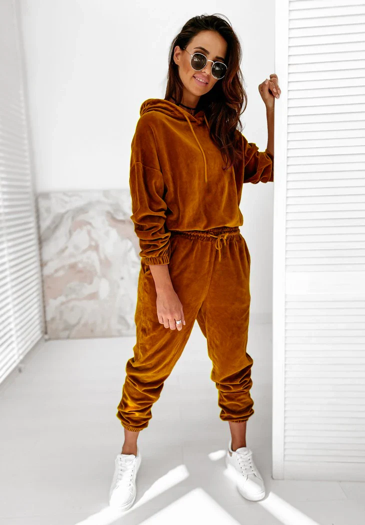 VVS Velvet Two Piece Set - Image 29