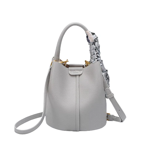 VVS Iconic Leather Bucket bag - Image 7