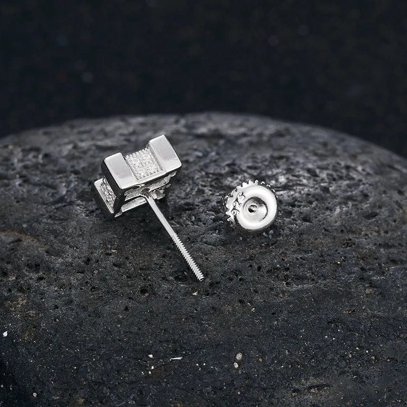 VVS Moissanite Square Diamond Stud Earring - Image 4