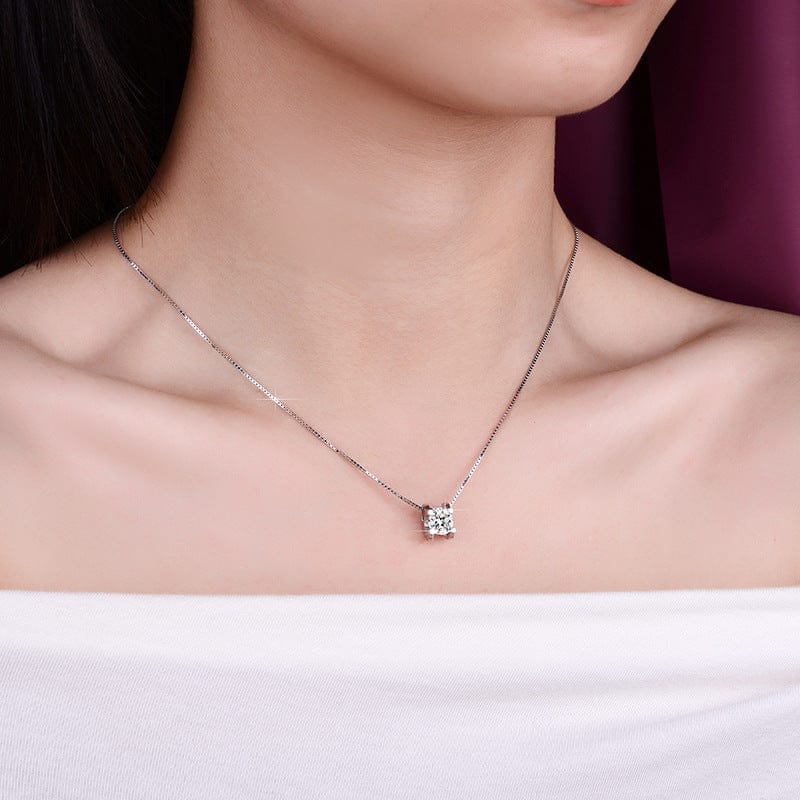 VVS1 Classic Moissanite Pendant 925 Silver Necklace - Image 3