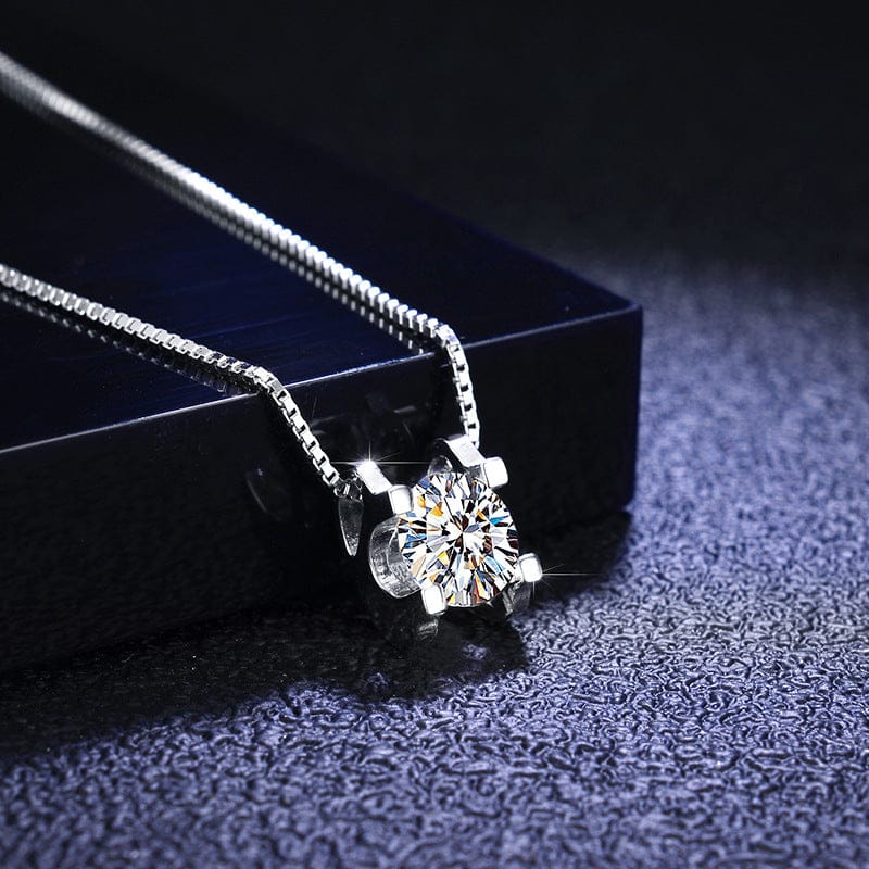 VVS1 Classic Moissanite Pendant 925 Silver Necklace - Image 8